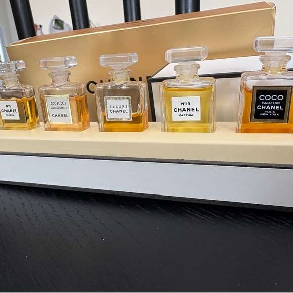 CHANEL Fragrance Wardrobe Collection - Picture 3 of 10